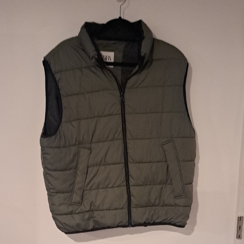 Zara Green Quilted Puffer Vest Size Xl